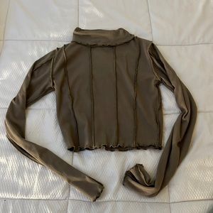 (mixed threads) forest green turtleneck crop top